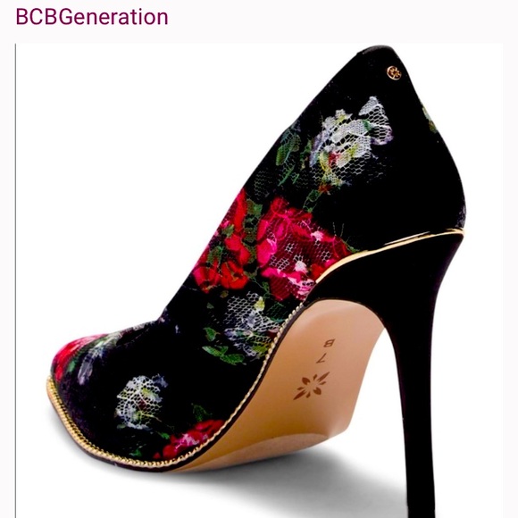 BCBGeneration Harleigh Pump 6.5 - Picture 2 of 5